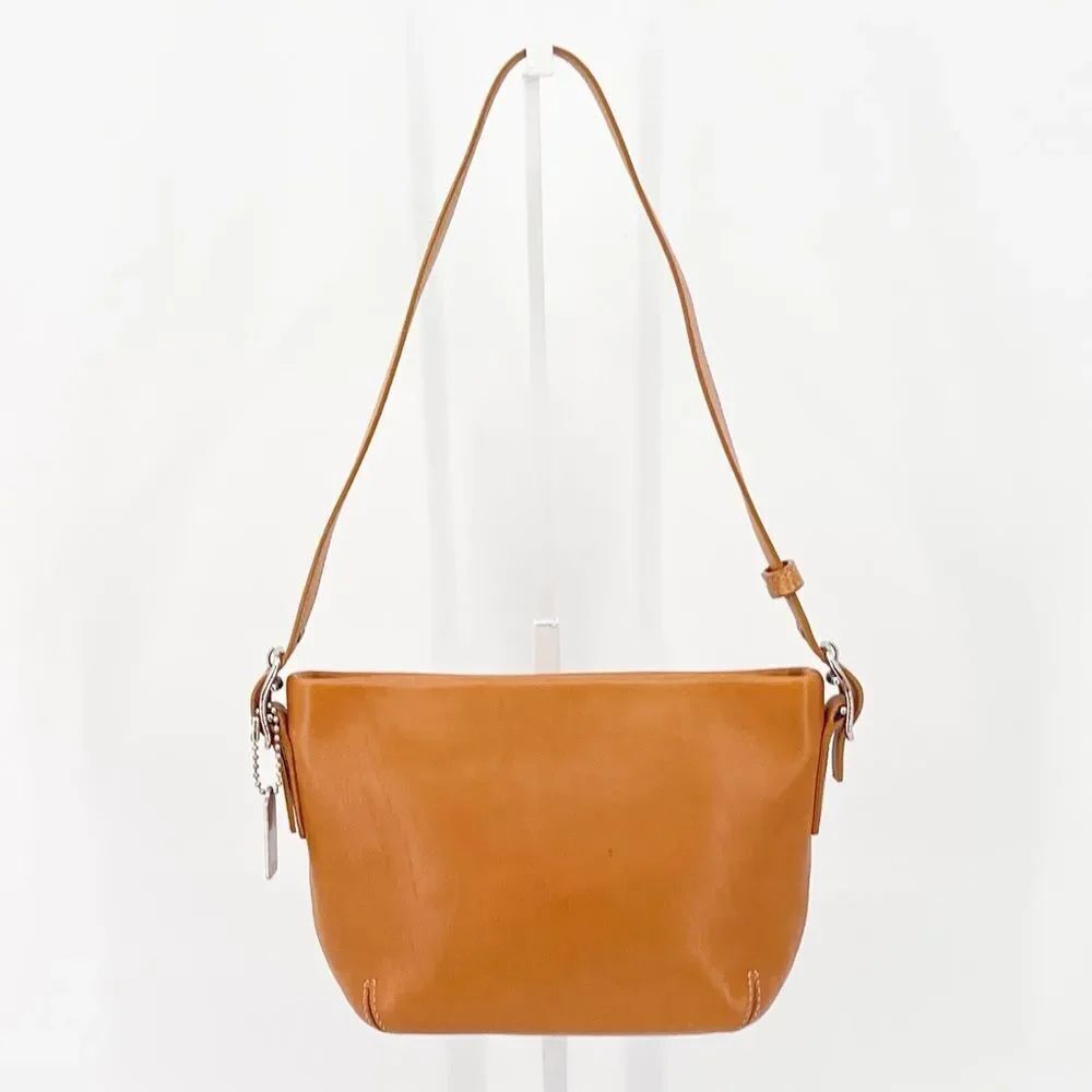 Coach Vintage Y2K British Tan Leather Demi Baguette Shoulder Bag